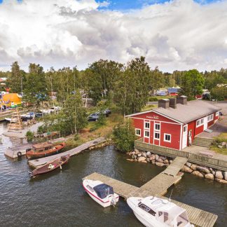 Yhteislaulua virkamiesten tahtiin 18.6. klo 18 (800030)